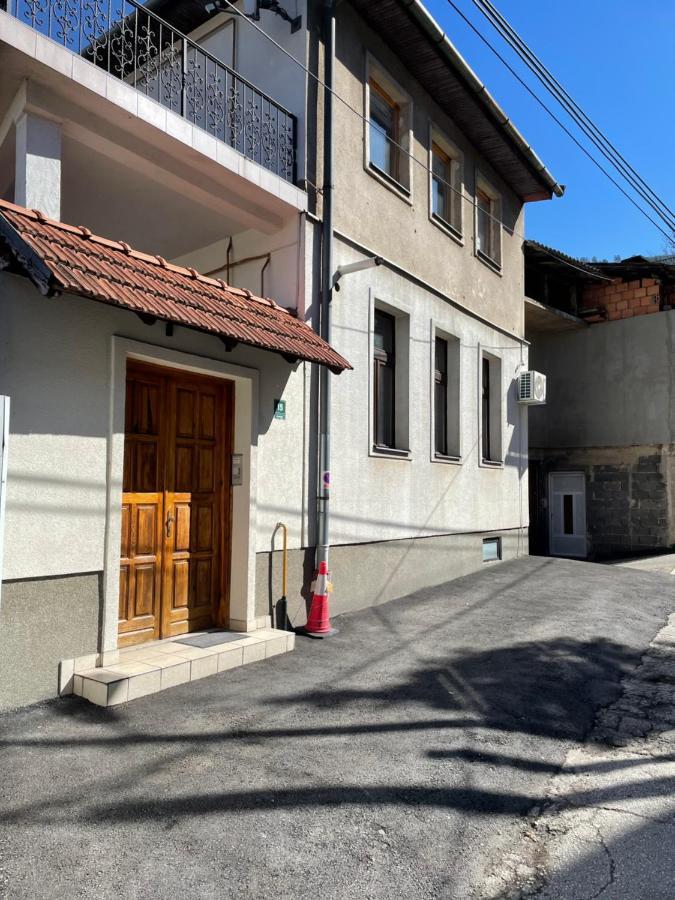 Vila Rijad SJJ Exterior foto
